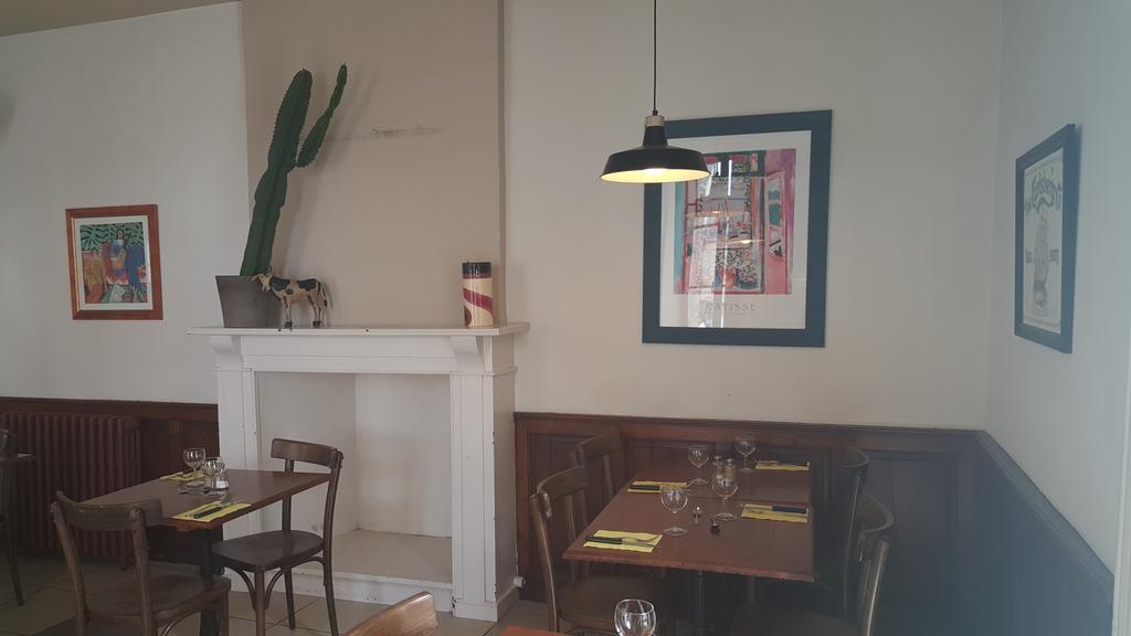 金鸽布兰科酒店 Andouillé 外观 照片